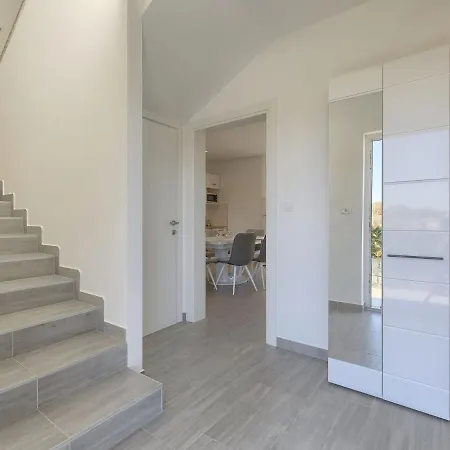 Prázdninový dům Zirdum By Interhome *