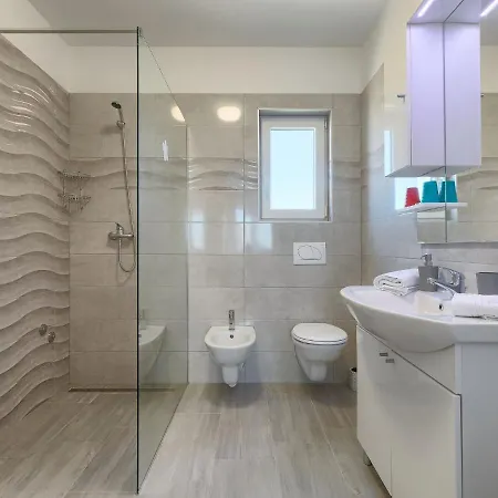 Zirdum By Interhome Hébergement de vacances Nova Vas (Porec)
