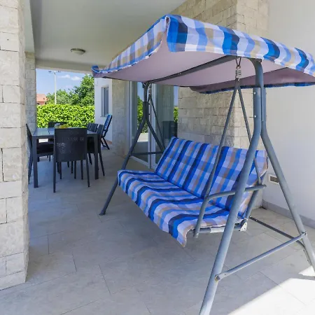Zirdum By Interhome Hébergement de vacances *