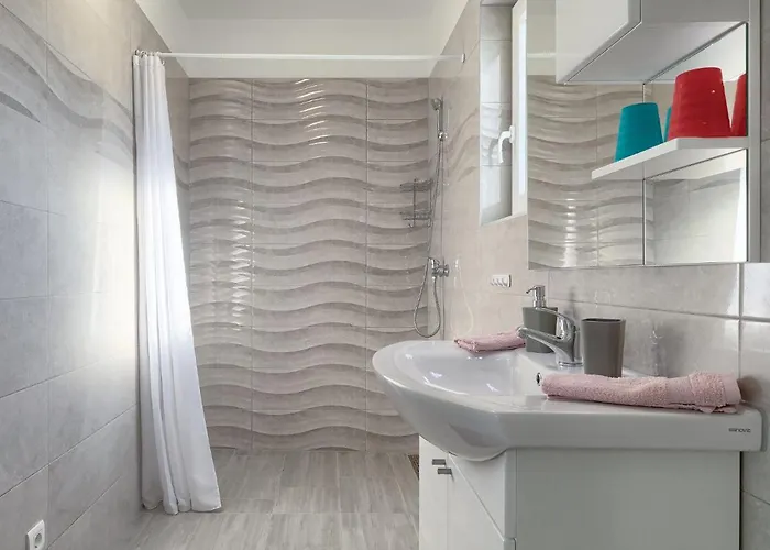 Zirdum By Interhome *