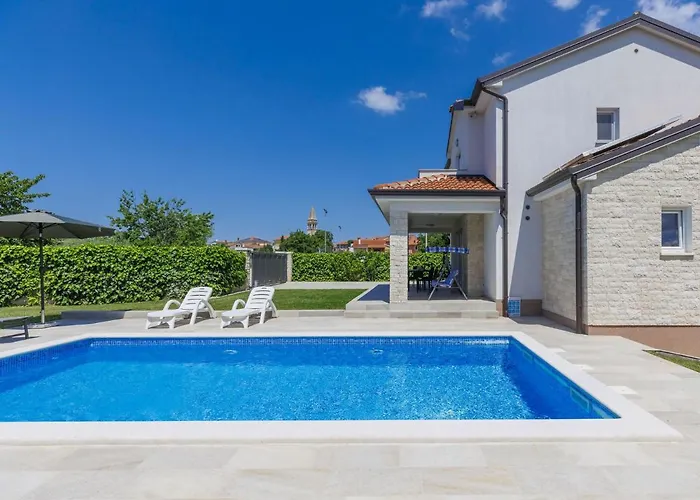 Zirdum By Interhome *